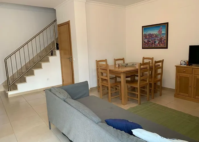 Beachouse Algarve 펜션 만타로타